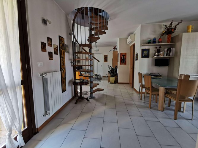 Recente 3 locali su 2 livelli a Treviglio. Treviglio