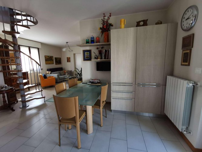 Recente 3 locali su 2 livelli a Treviglio. Treviglio
