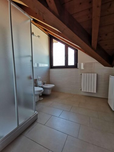 Recente 3 locali su 2 livelli a Treviglio. Treviglio