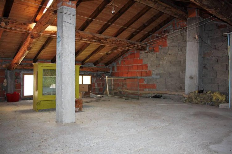 AFFARE COMUNE DI AZZONE (BG) TRE APPARTAMENTI €. 69.000,00 Azzone