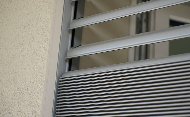 QUADRILOCALE CON GIARDINO ESPOSTO SU TRE LATI Lallio