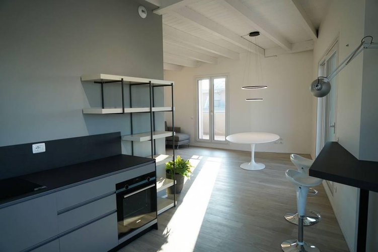 STUPENDO ATTICO IN BIOEDILIZIA Lallio