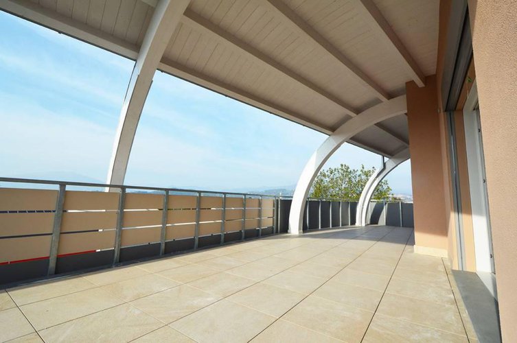 STUPENDO ATTICO IN BIOEDILIZIA Lallio