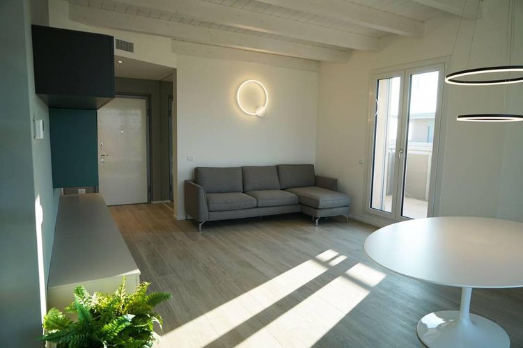 STUPENDO ATTICO IN BIOEDILIZIA Lallio