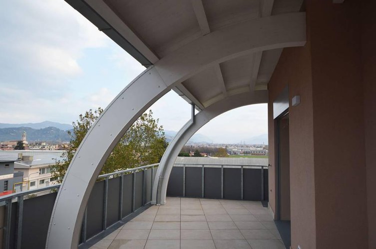 STUPENDO ATTICO IN BIOEDILIZIA Lallio