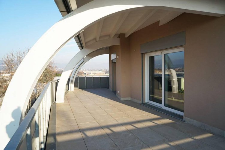 STUPENDO ATTICO IN BIOEDILIZIA Lallio