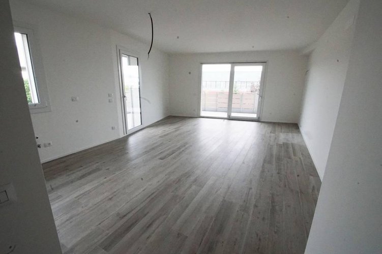 QUADRILOCALE IN CLASSE A4 Lallio