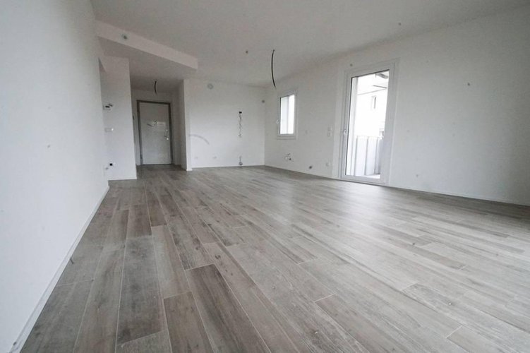 QUADRILOCALE IN CLASSE A4 Lallio