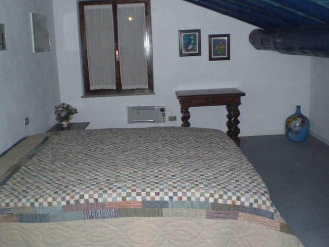 APPARTAMENTO IN POSIZIONE PANORAMICA E SOLEGGIATA Costa Serina