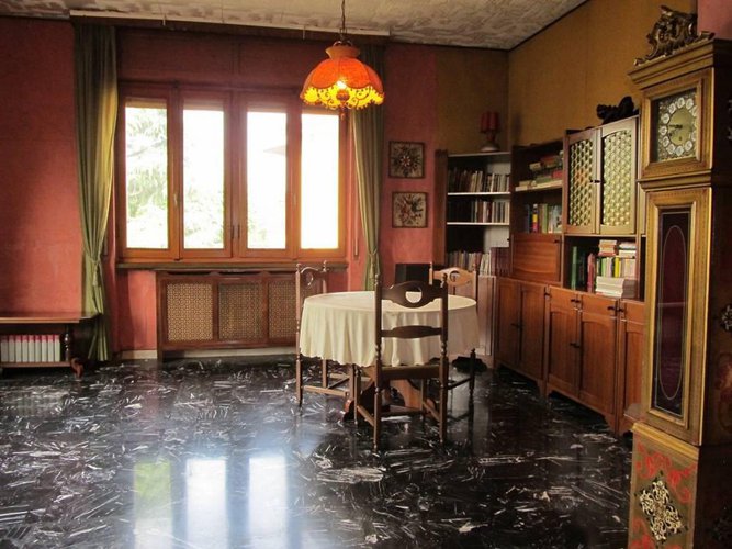 €240.000 VILLA SINGOLA CON 2 APPARTAMENTI ED AMPIO GIARDIN Trezzo sull'Adda