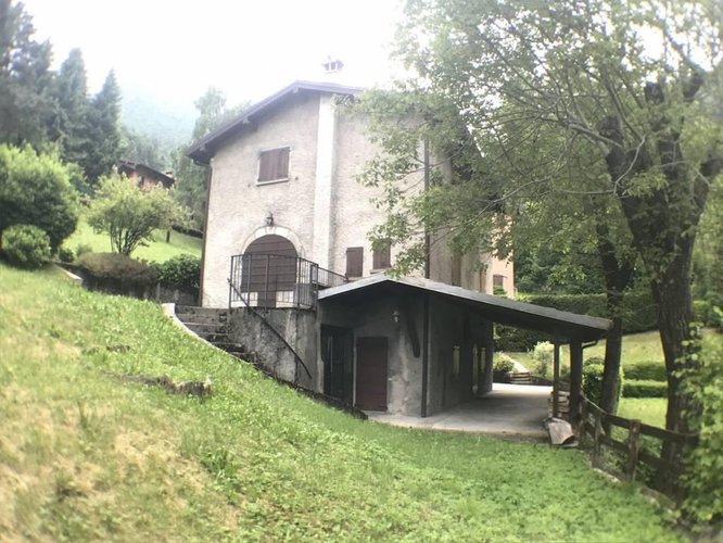 CASCINA INDIPENDENTE COMPLETAMENTE RISTRUTTURATA.