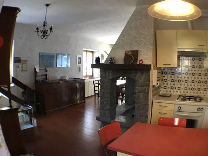 CASCINA INDIPENDENTE COMPLETAMENTE RISTRUTTURATA. Oneta