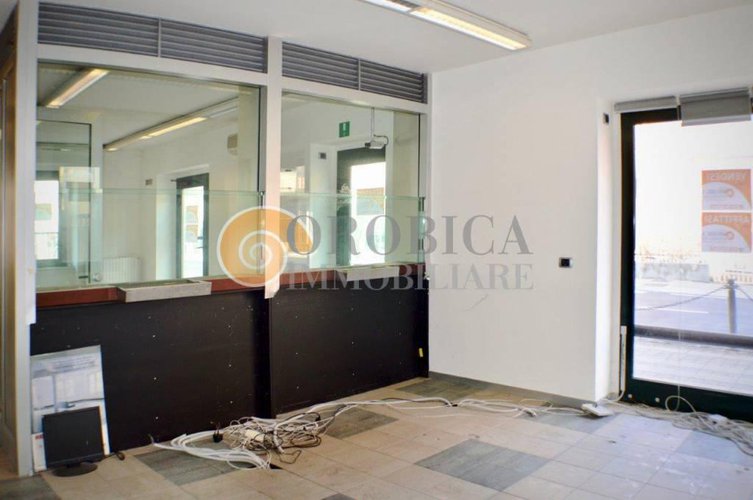 Negozio in vendita a SORISOLE PETOSINO Sorisole