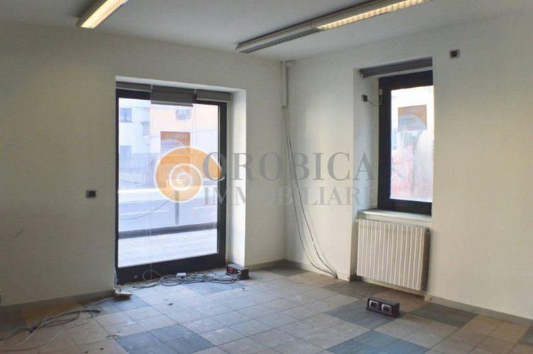 Negozio in vendita a SORISOLE PETOSINO Sorisole