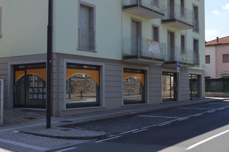 Negozio in affitto a Petosino Sorisole