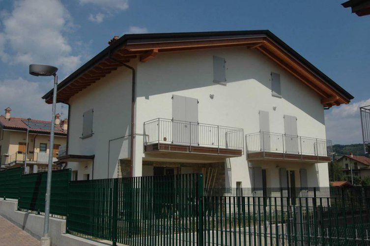 Porzione di villa bifamiliare a Petosino Sorisole