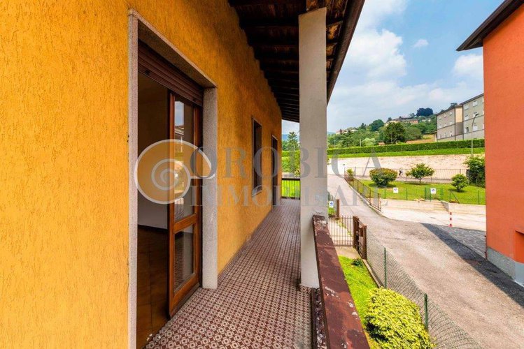 Casa indipendente a Ponteranica Ponteranica