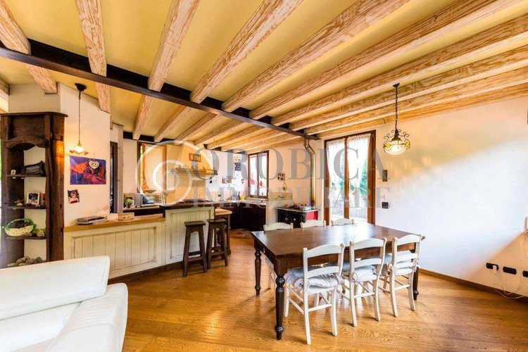 Porzione di villa bifamiliare a Botta di Sedrina Sedrina