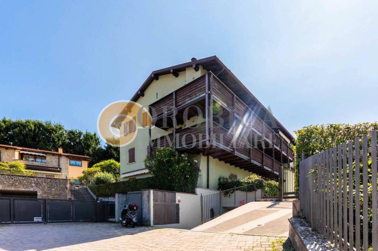 Quadrilocale a Ponteranica zona collinare Ponteranica