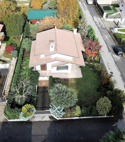 SIGNORILE VILLA SINGOLA CON AMPIO GIARDINO San Paolo d'Argon