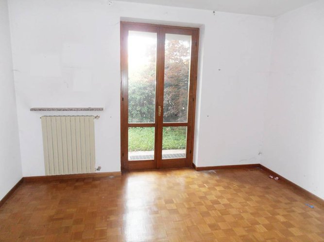 SIGNORILE VILLA SINGOLA CON AMPIO GIARDINO San Paolo d'Argon