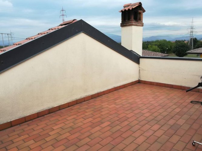 QUADRILOCALE ULTIMO PIANO CON GRANDE TERRAZZO Osio Sopra