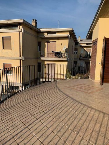 QUADRILOCALE ATTICO CON TERRAZZA PANORAMICA Telgate