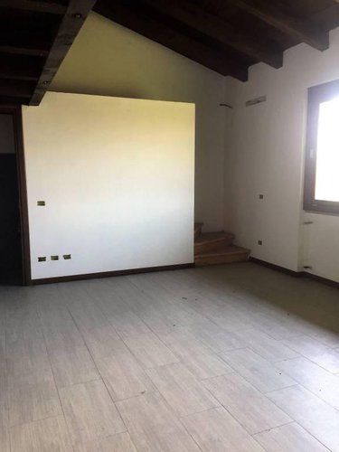 INTROVABILE!!! BILOCALI E TRILOCALI RISTRUTTURATI Mornico al Serio