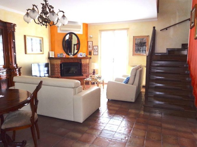 VILLA BIFAMILIARE VERDELLO