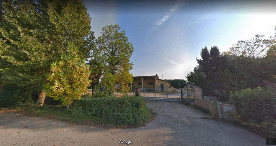 COMPENDIO AGRICOLO 550 MQ. CAPANNONE 6145 MQ. AREA ESTERNA