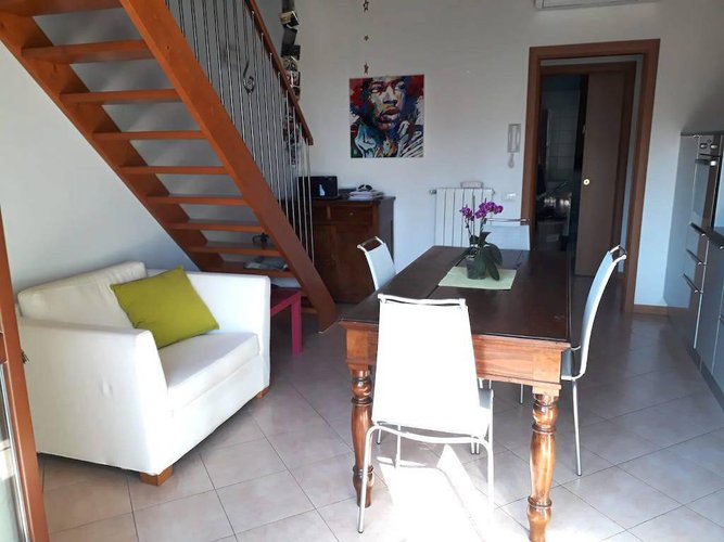 Arcene graziosissimo BILOCALE con SOPPALCO box doppio e cant Arcene