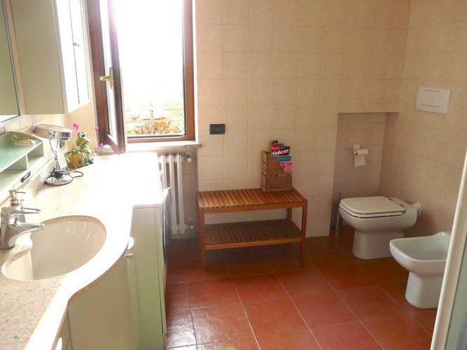 Verdello centro trilocale ampio + box ampio e cantina Verdello