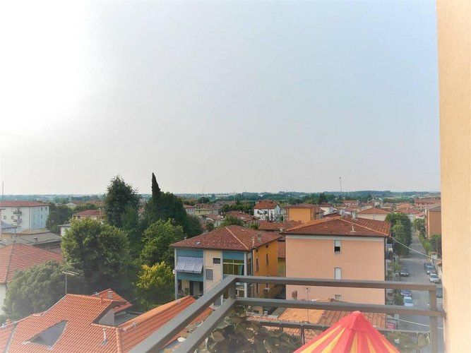 Verdello centro trilocale ampio + box ampio e cantina Verdello