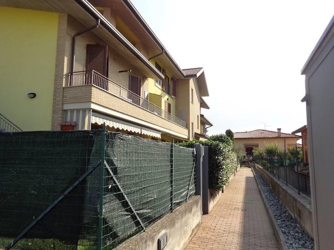 LIBERO SUBITO!!!COLOGNO TRILOCALE CON BOX DOPPIO E TERRAZZO Cologno al Serio