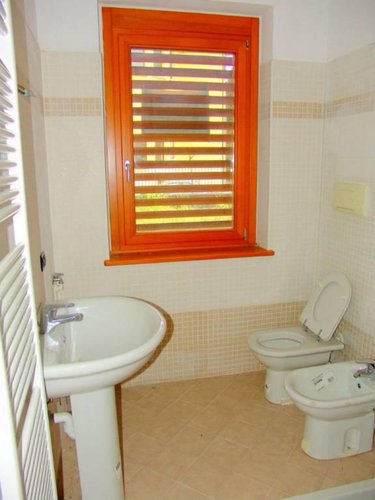 DARFO, VENDESI Appartamento CON GIARDINO E BOX Darfo Boario