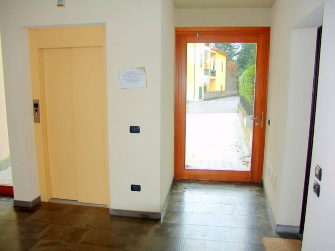 DARFO, VENDESI Appartamento CON GIARDINO E BOX Darfo Boario