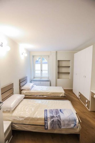 Trilocale con terrazza completamente ristrutturato a nuovo. Bergamo