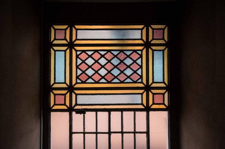 Trilocale con loggia a piano ultimo in palazzo d'epoca. Bergamo