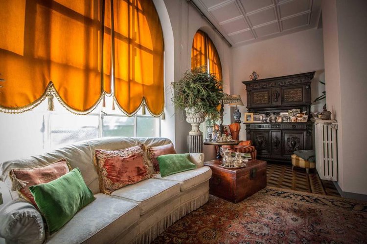 Signorile appartamento in centrale palazzo d' epoca Bergamo