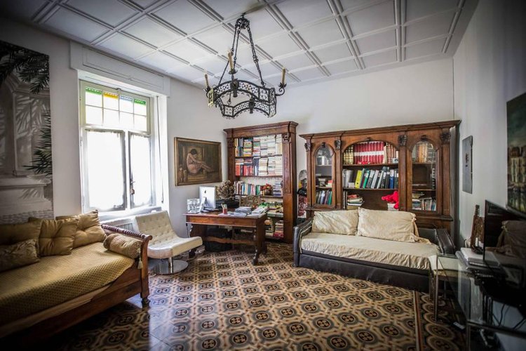 Signorile appartamento in centrale palazzo d' epoca Bergamo