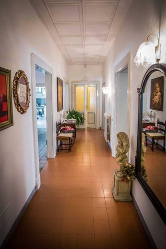 Signorile appartamento in centrale palazzo d' epoca Bergamo