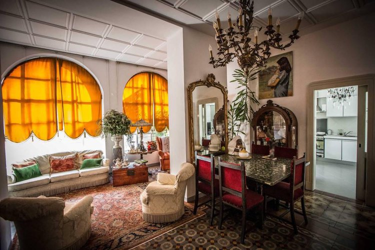 Signorile appartamento in centrale palazzo d' epoca Bergamo