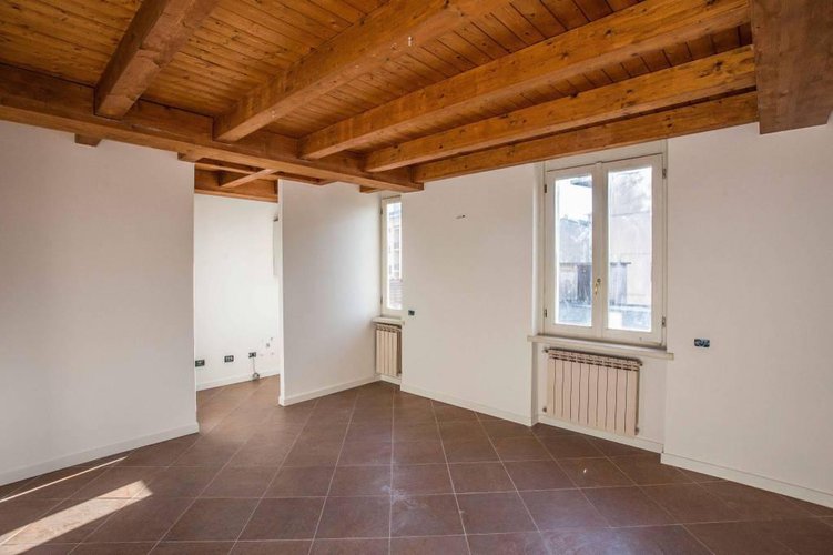 Prestigioso immobile in centrale palazzo d'epoca. Bergamo