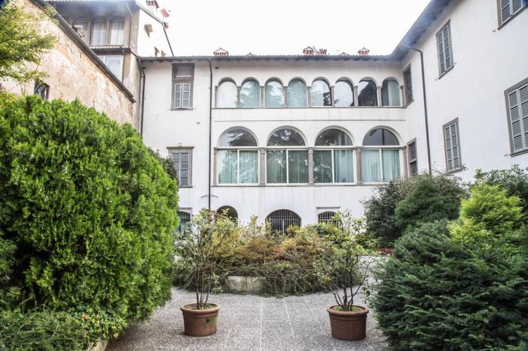 Particolare piccolo appartamento in palazzo nobiliare. Bergamo