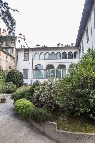 Particolare piccolo appartamento in palazzo nobiliare. Bergamo