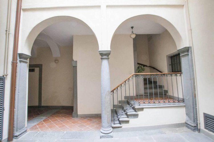 Trilocale in corte storica restaurata in Sant'Alessadro Alta Bergamo