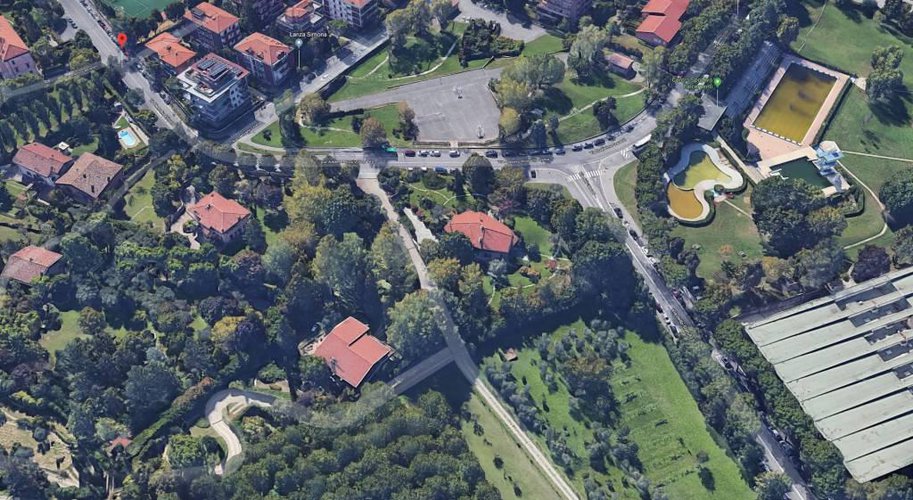 Prestigiosa villa con giardino in Conca d'Oro. Bergamo