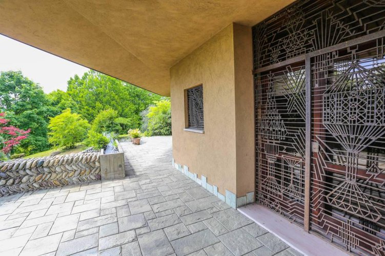 Prestigiosa villa con giardino in Conca d'Oro. Bergamo