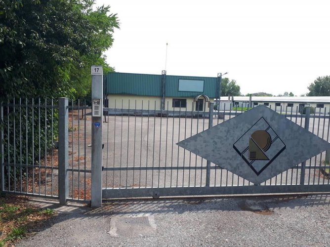 Laboratorio di mq 976 con annessa area esterna pertinenziale Palosco