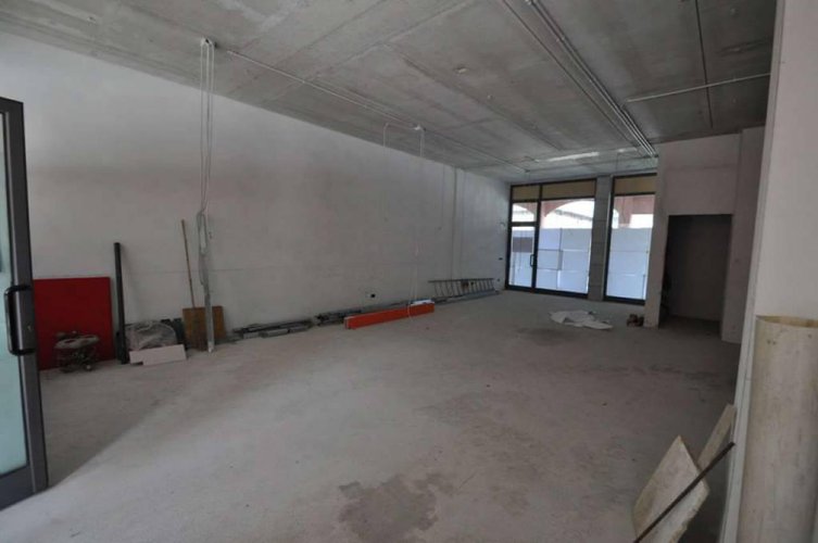 NEGOZIO/UFFICIO IN AFFITTO A VILLA D'ADDA Villa d'Adda